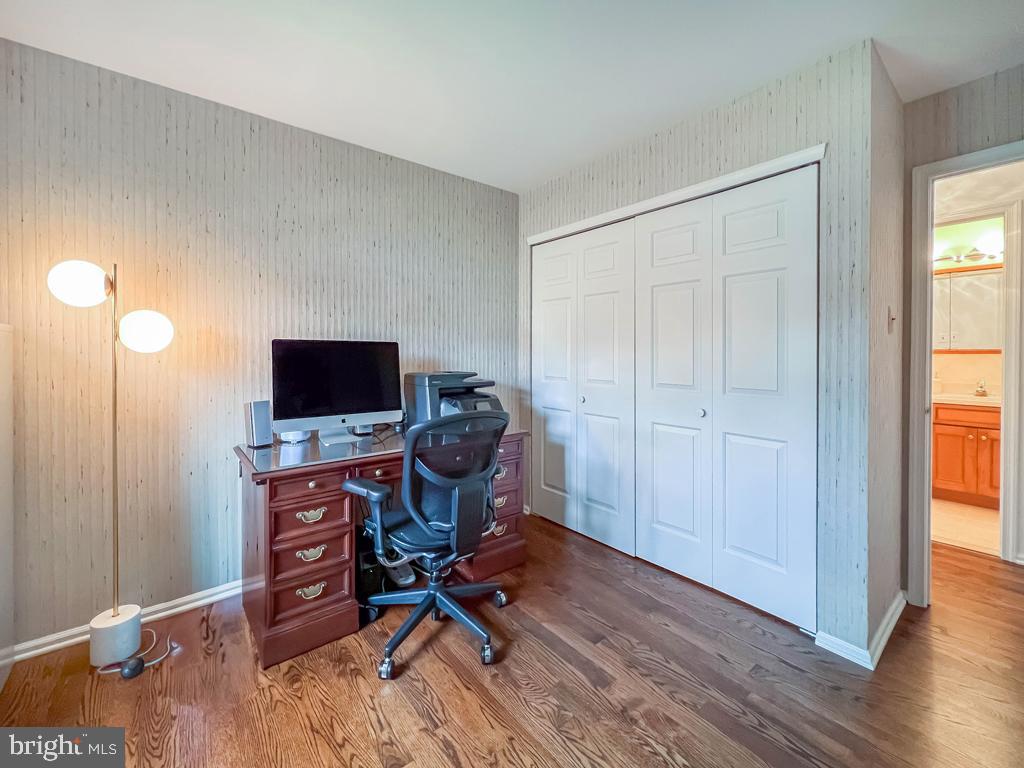 YARDLEY HUNT - Residential