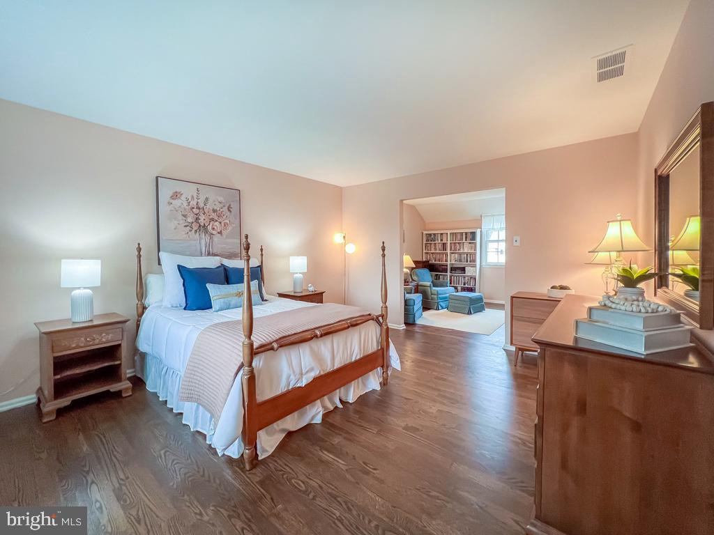 YARDLEY HUNT - Residential