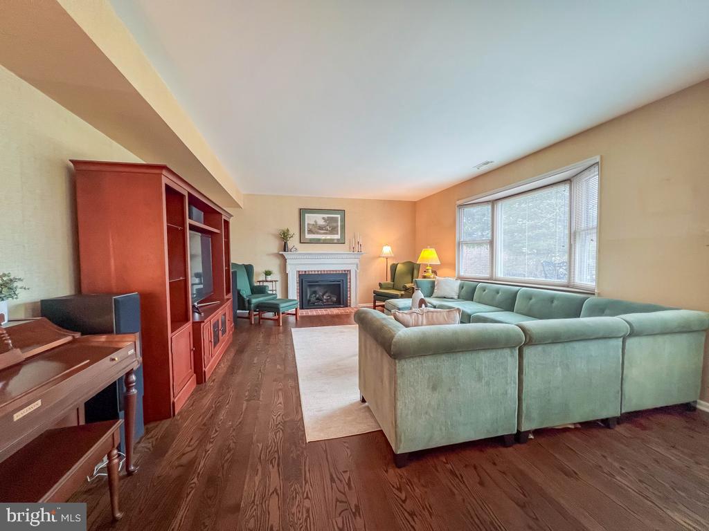 YARDLEY HUNT - Residential