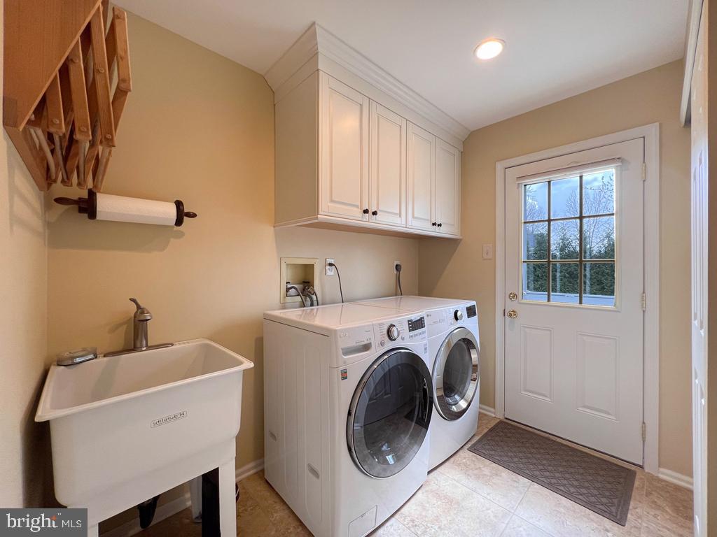 YARDLEY HUNT - Residential