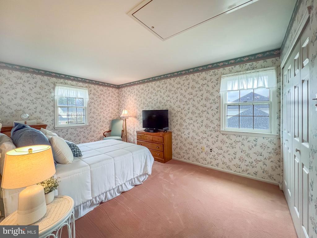 YARDLEY HUNT - Residential