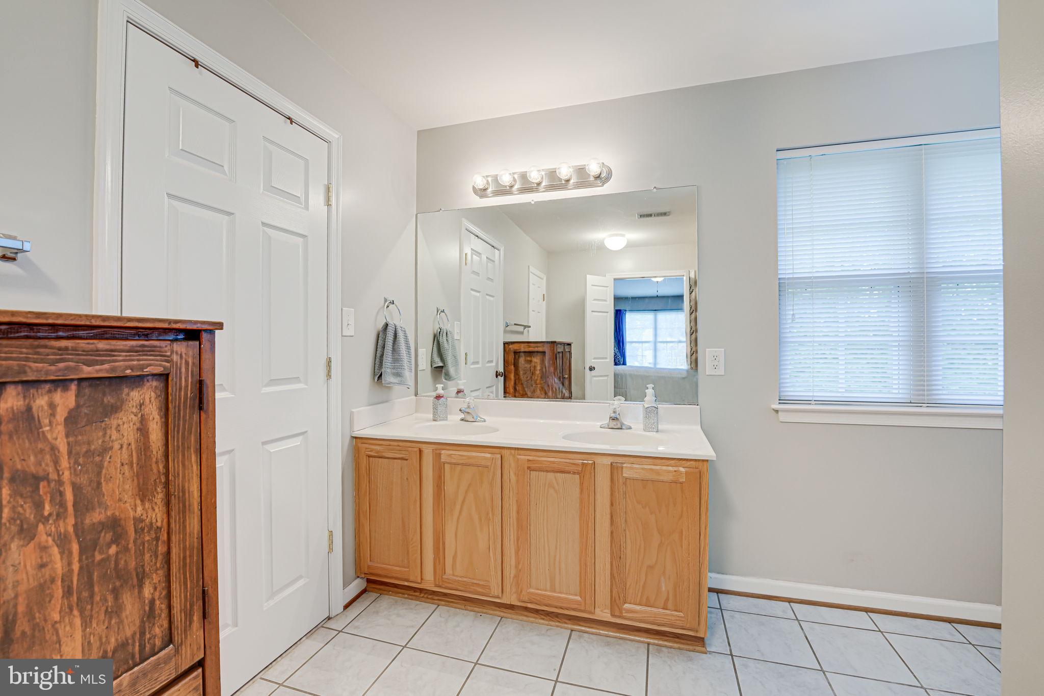 UNIONVILLE CROSSING - Residential