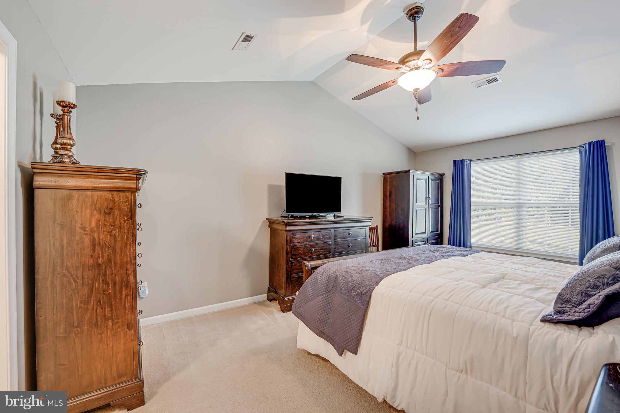 UNIONVILLE CROSSING - Residential