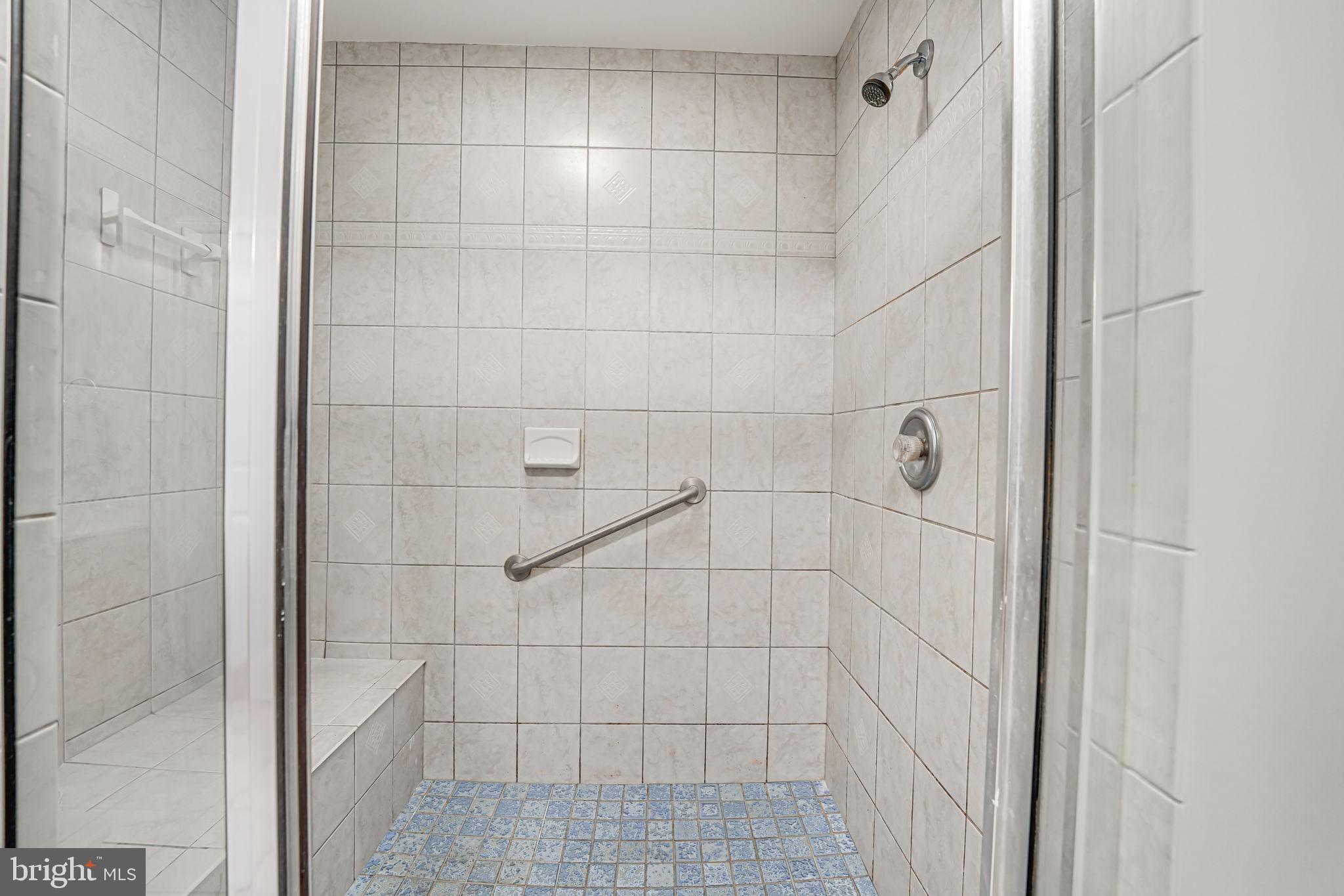 UNIONVILLE CROSSING - Residential