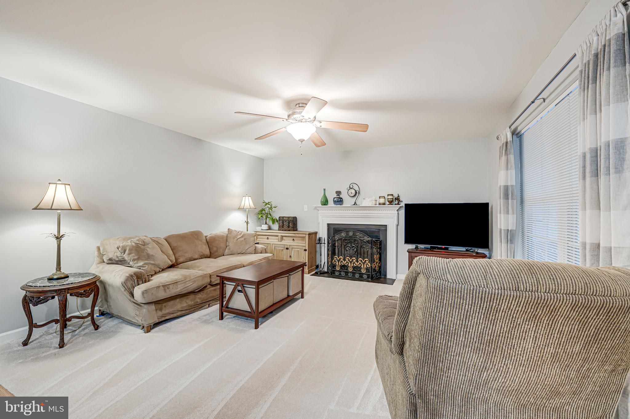 UNIONVILLE CROSSING - Residential