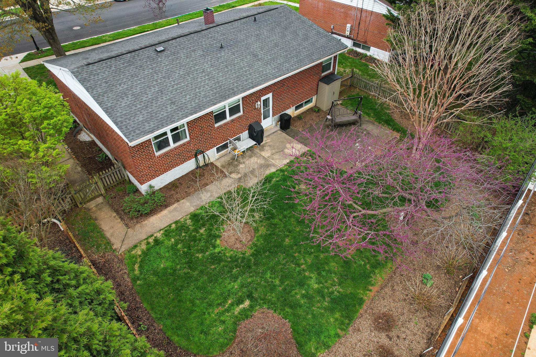 MONTROSE - Residential