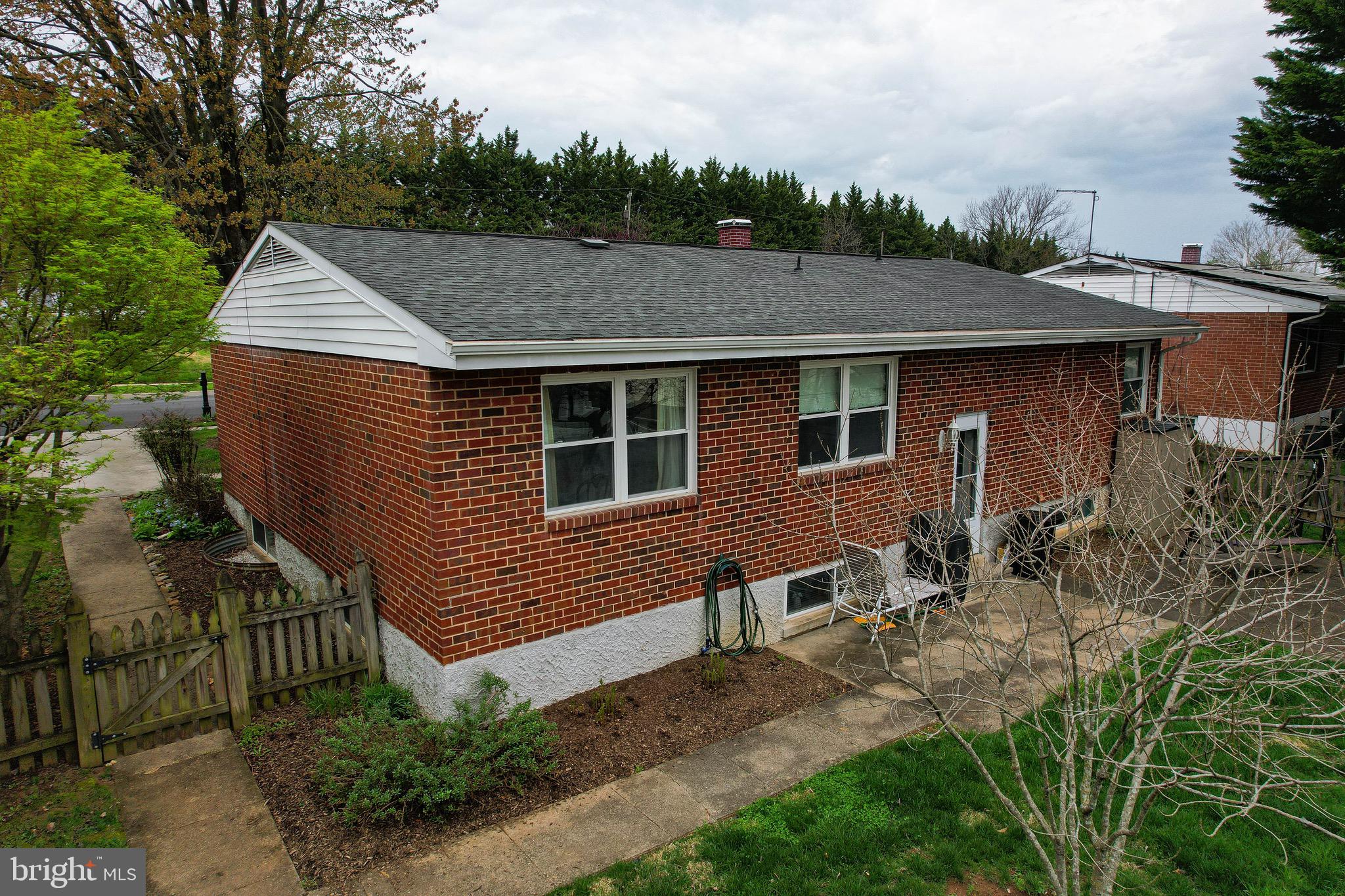 MONTROSE - Residential