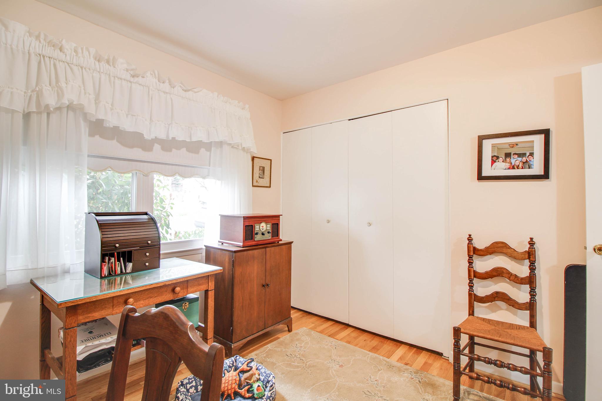 MONTROSE - Residential