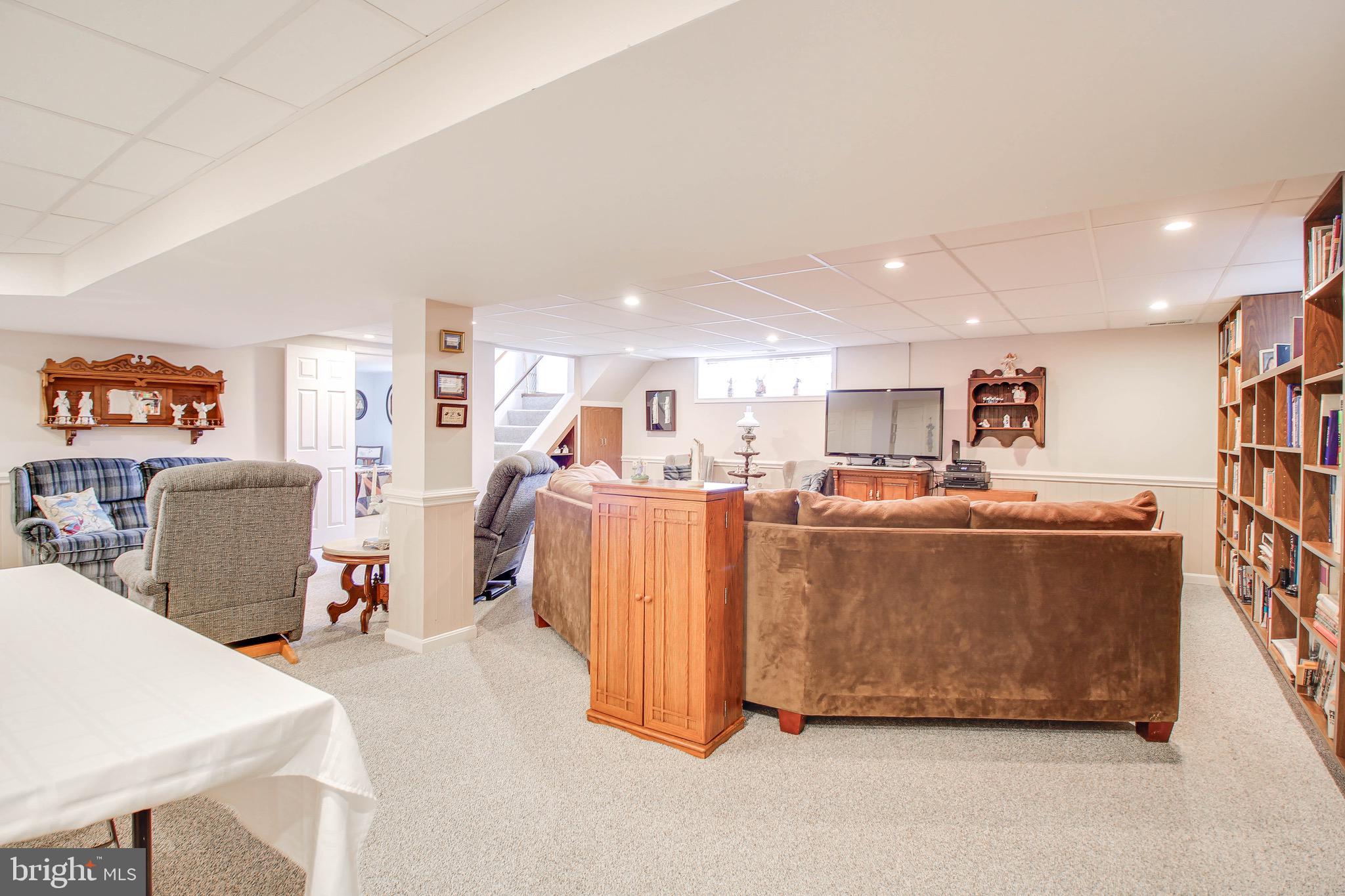 MONTROSE - Residential