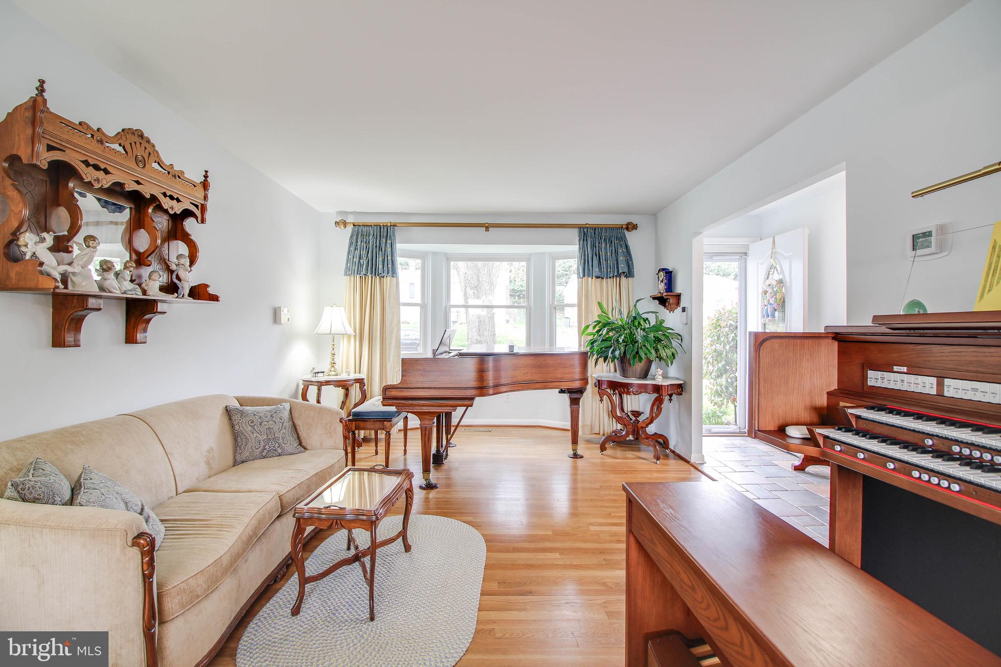 MONTROSE - Residential