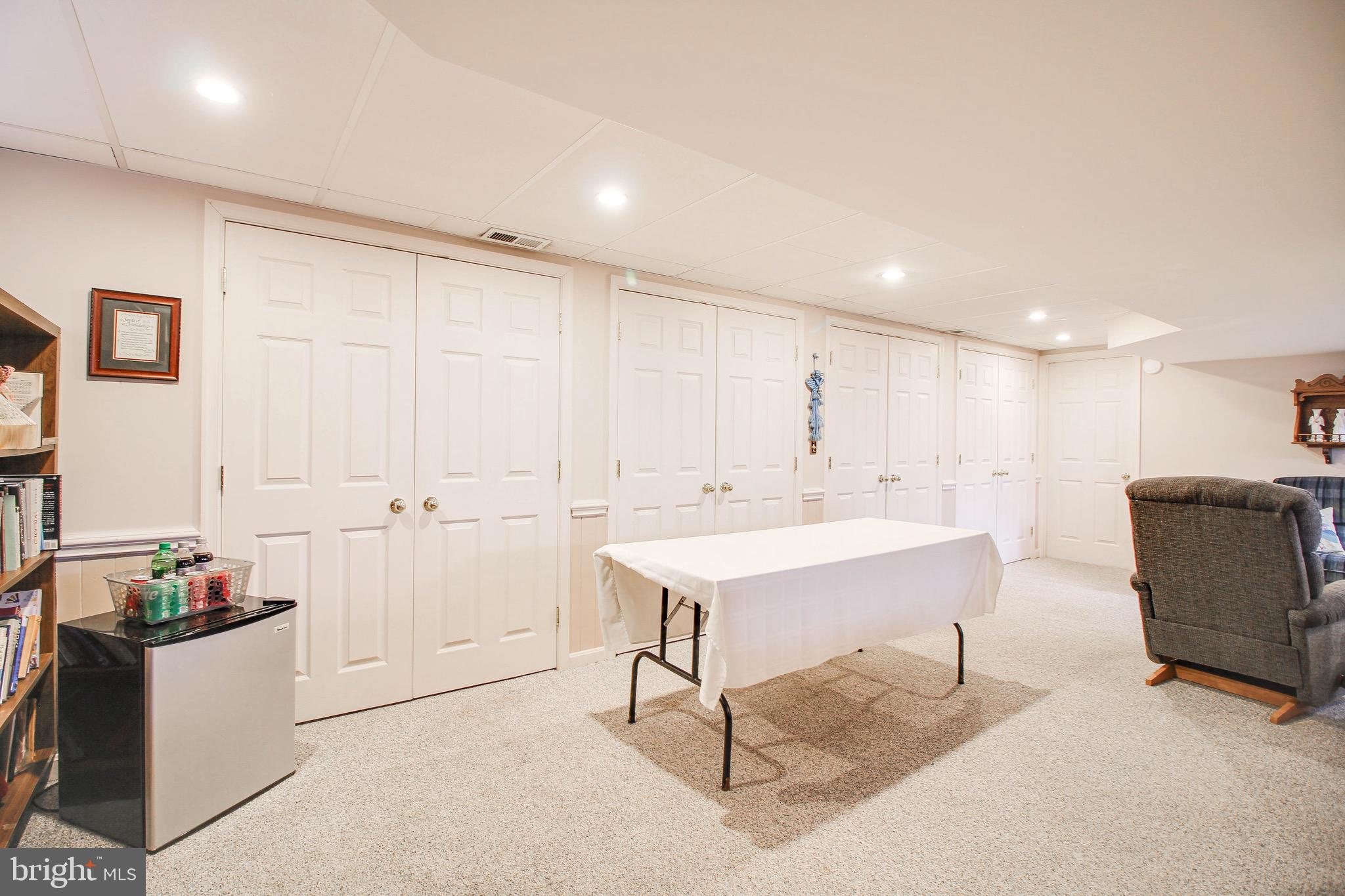 MONTROSE - Residential