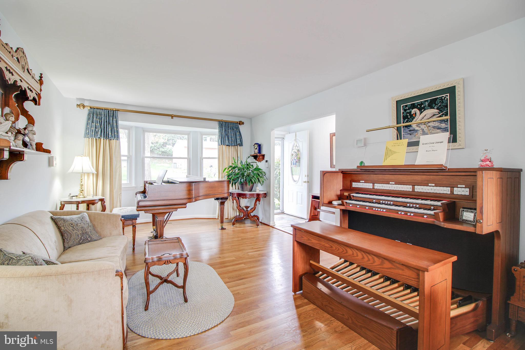 MONTROSE - Residential