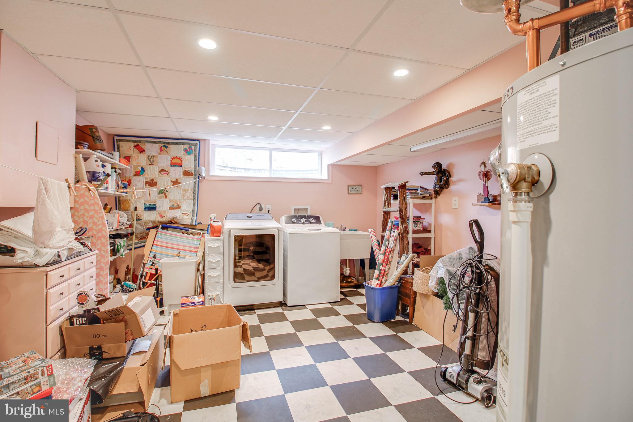 MONTROSE - Residential