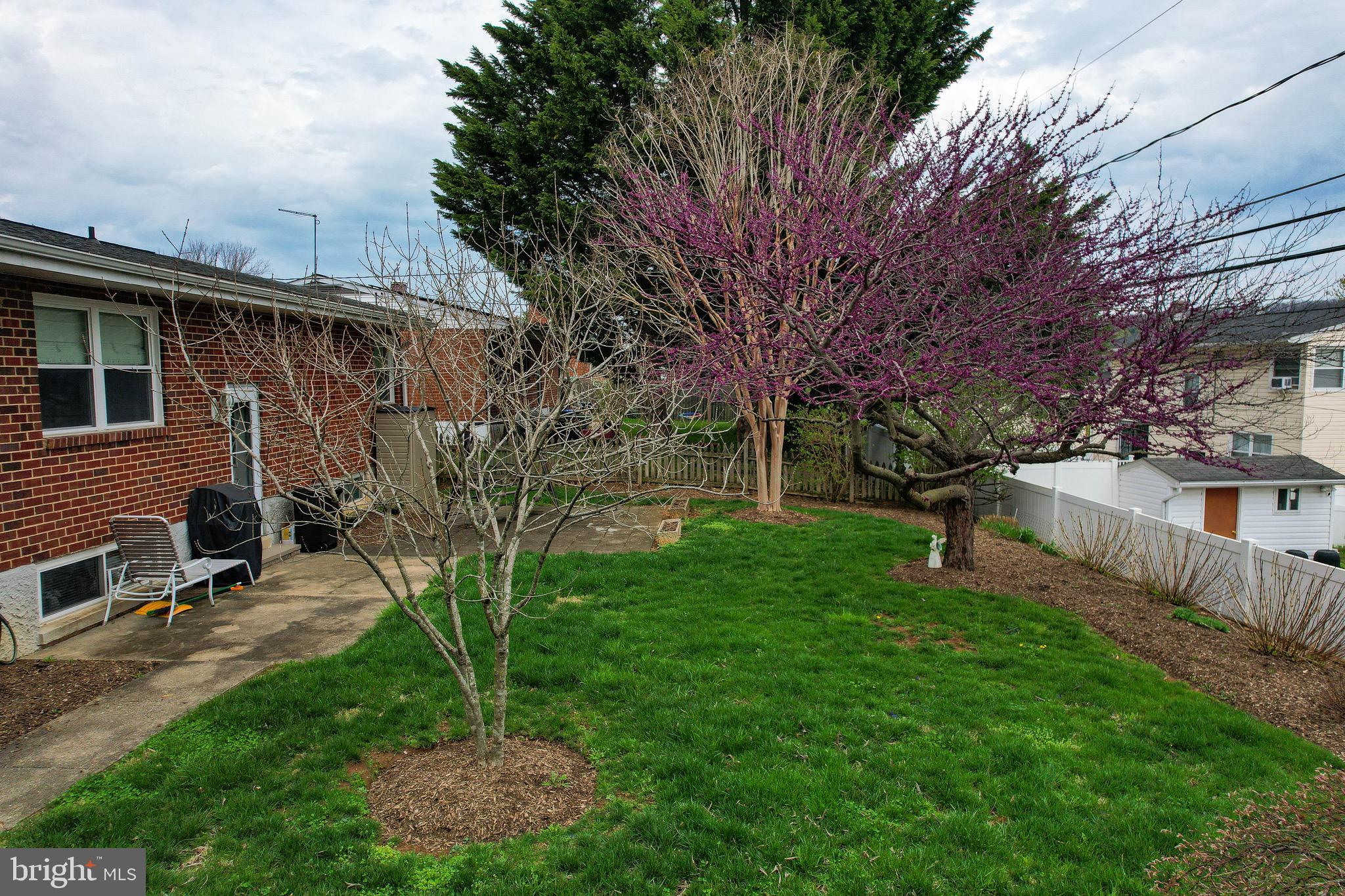 MONTROSE - Residential