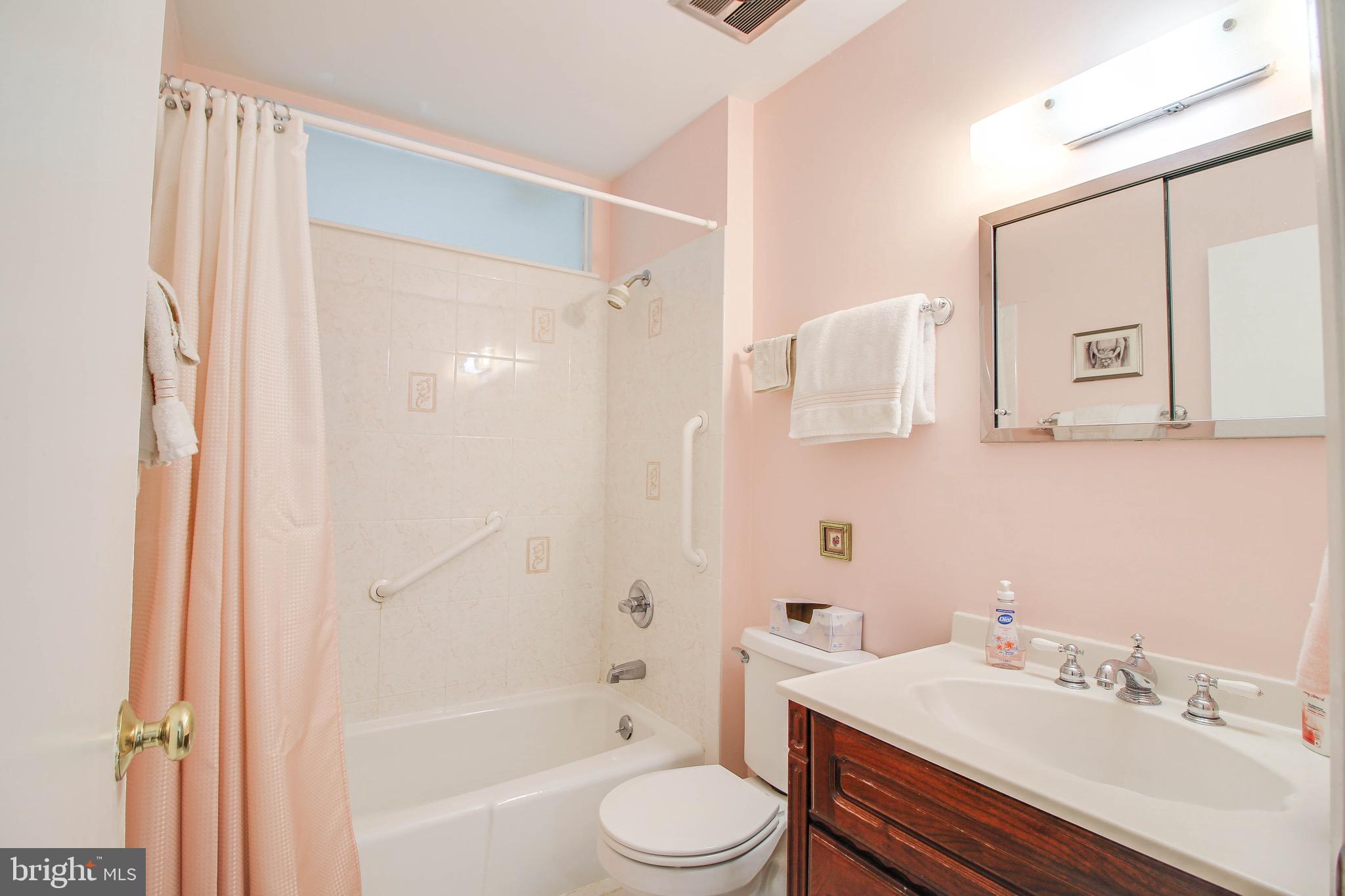 MONTROSE - Residential