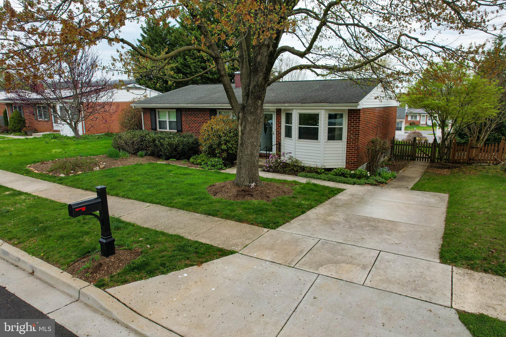 MONTROSE - Residential