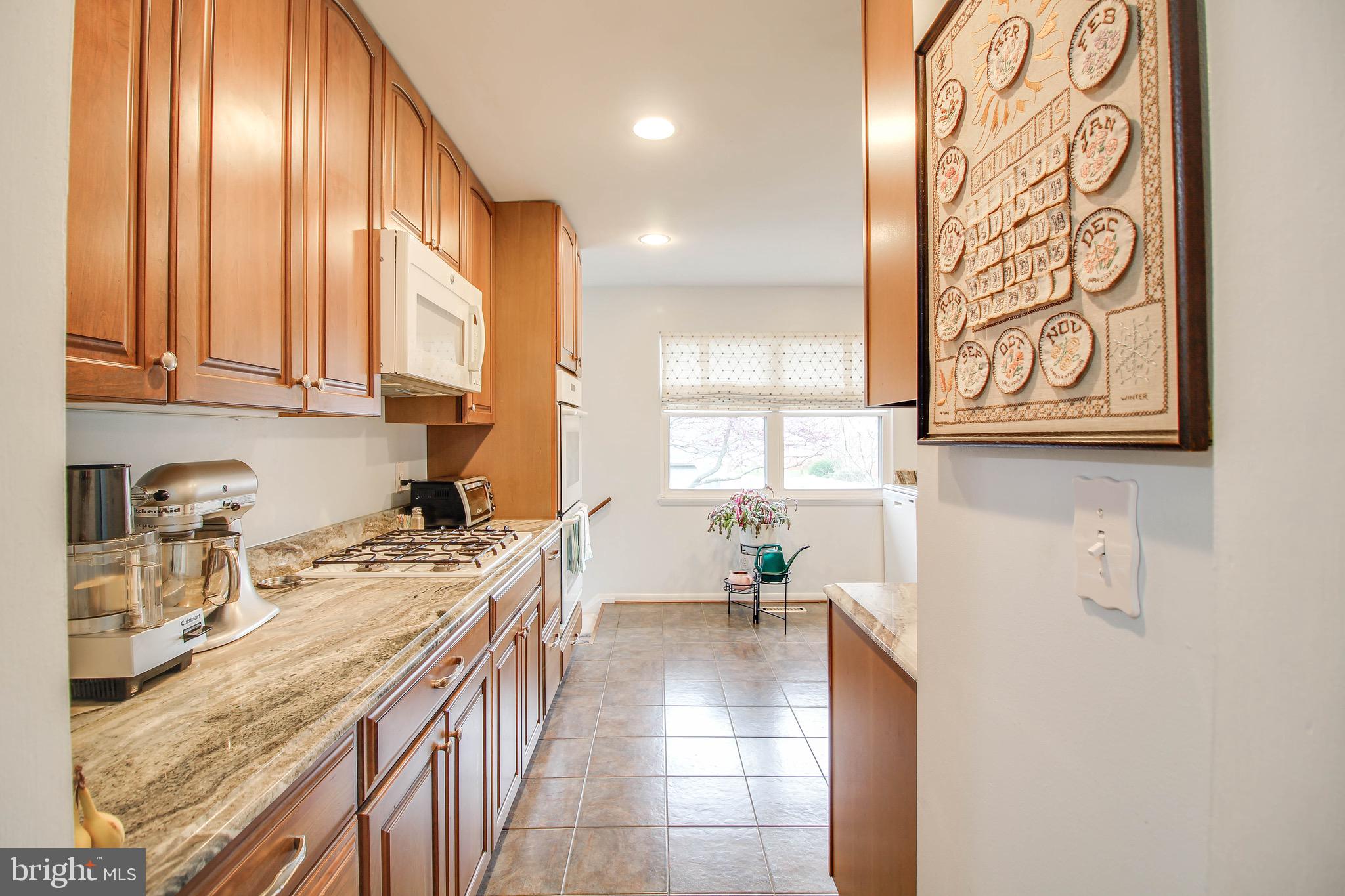 MONTROSE - Residential