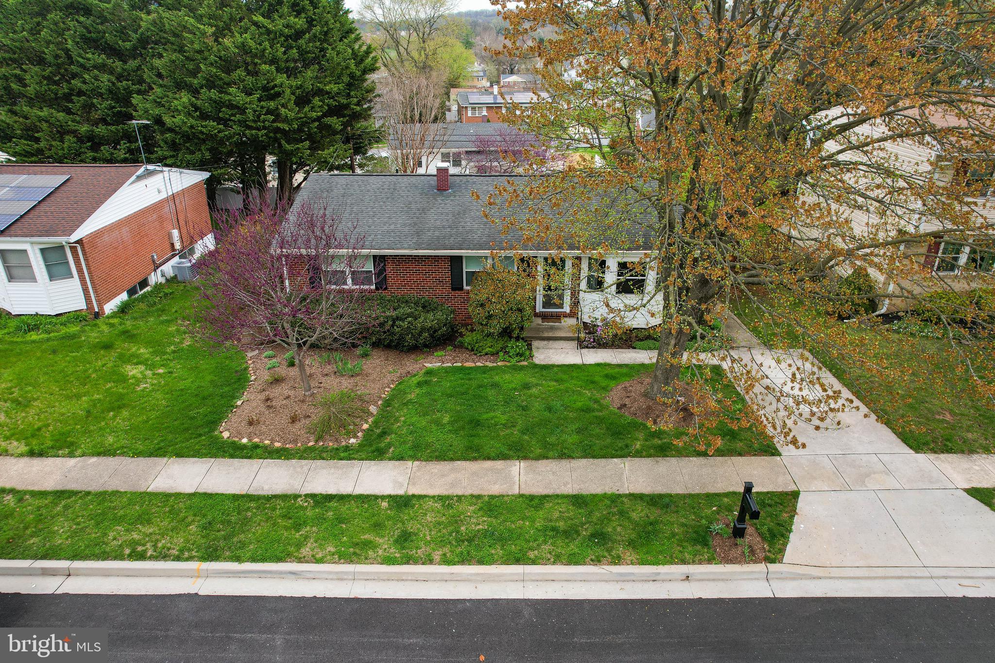 MONTROSE - Residential