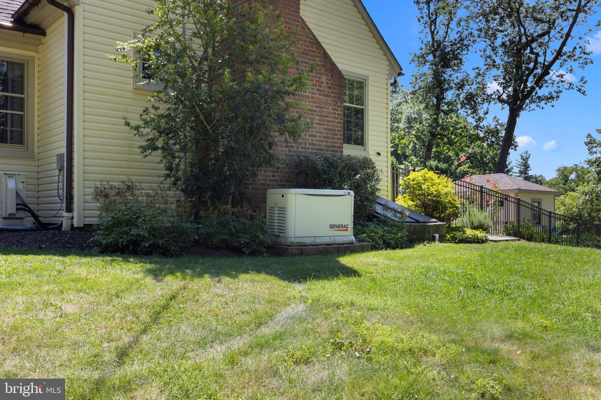 HUNTINGDON VALLEY - Residential