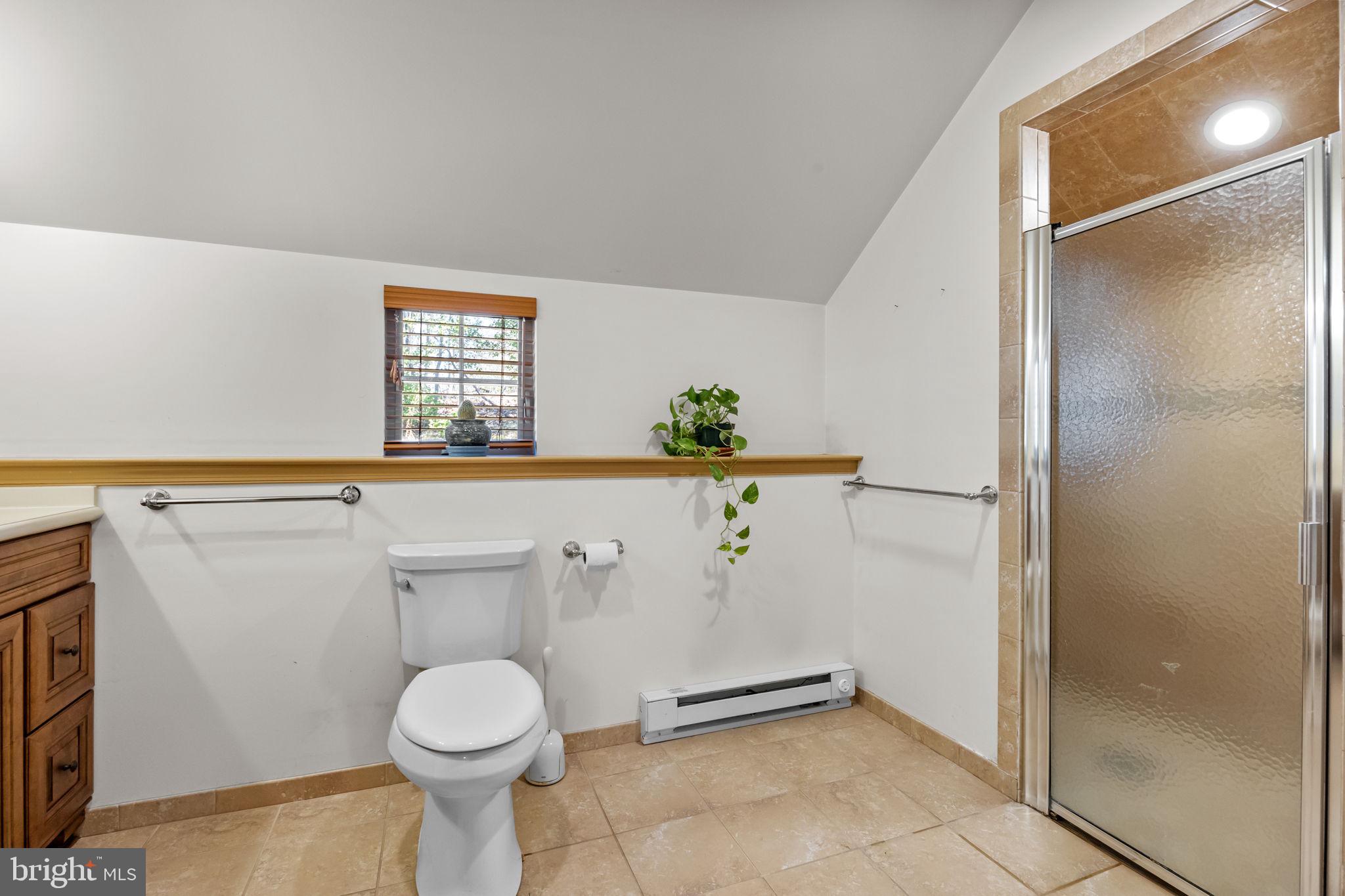 HUNTINGDON VALLEY - Residential