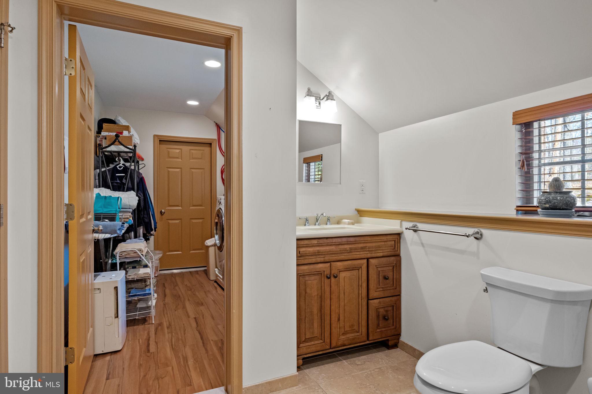 HUNTINGDON VALLEY - Residential