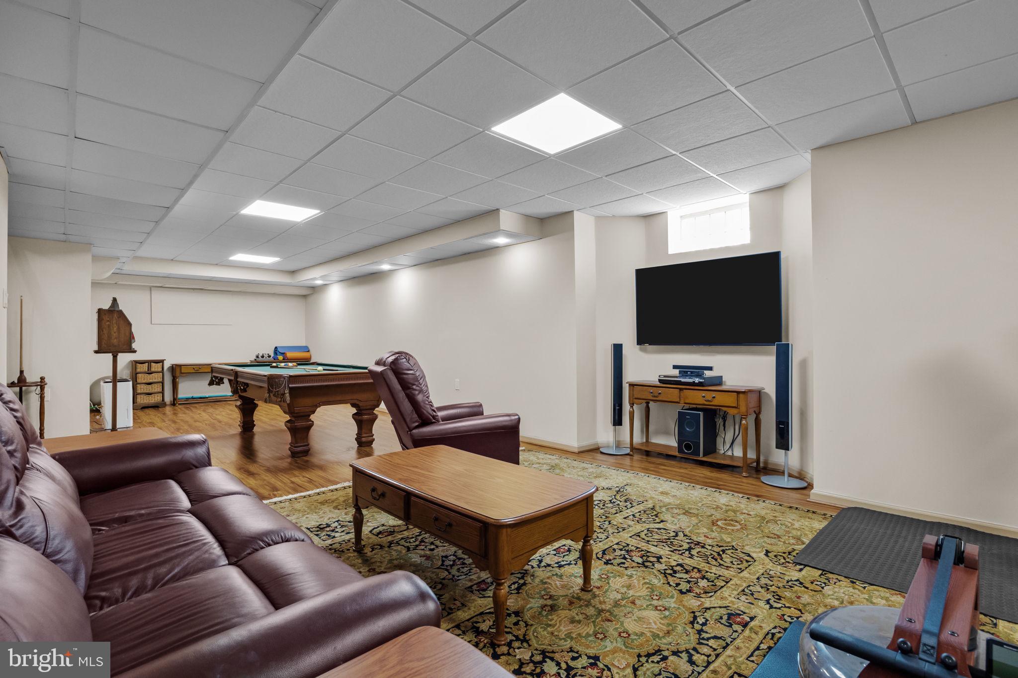 HUNTINGDON VALLEY - Residential