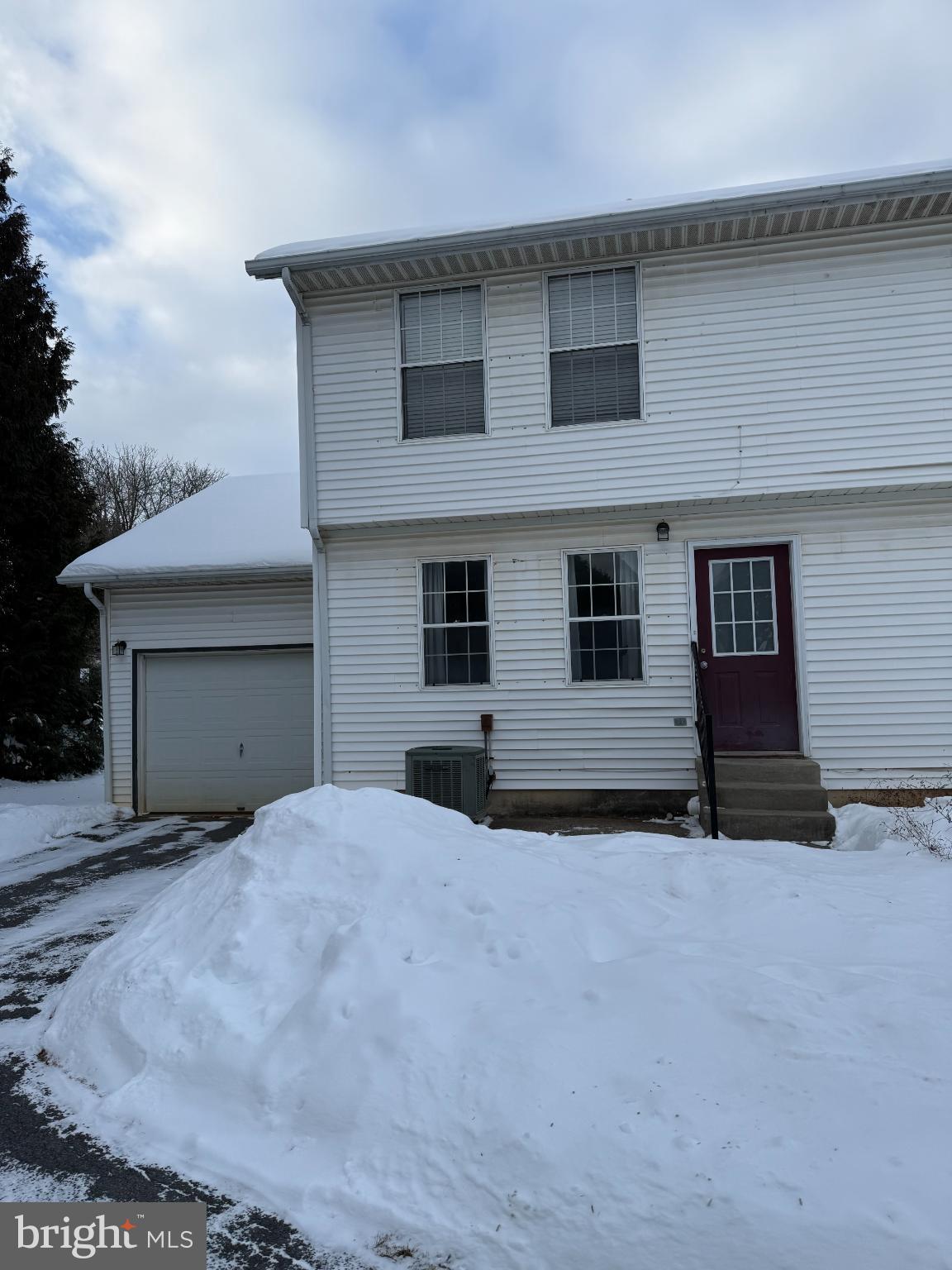 3100-3102 SHELLERS BEND