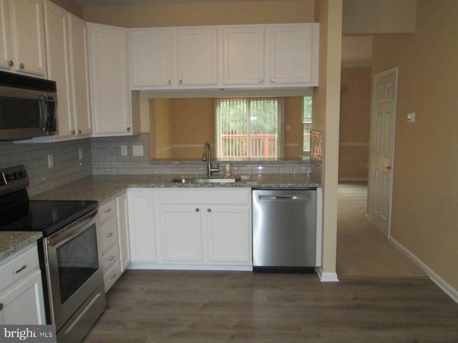 HICKORY OVERLOOK - Residential Lease