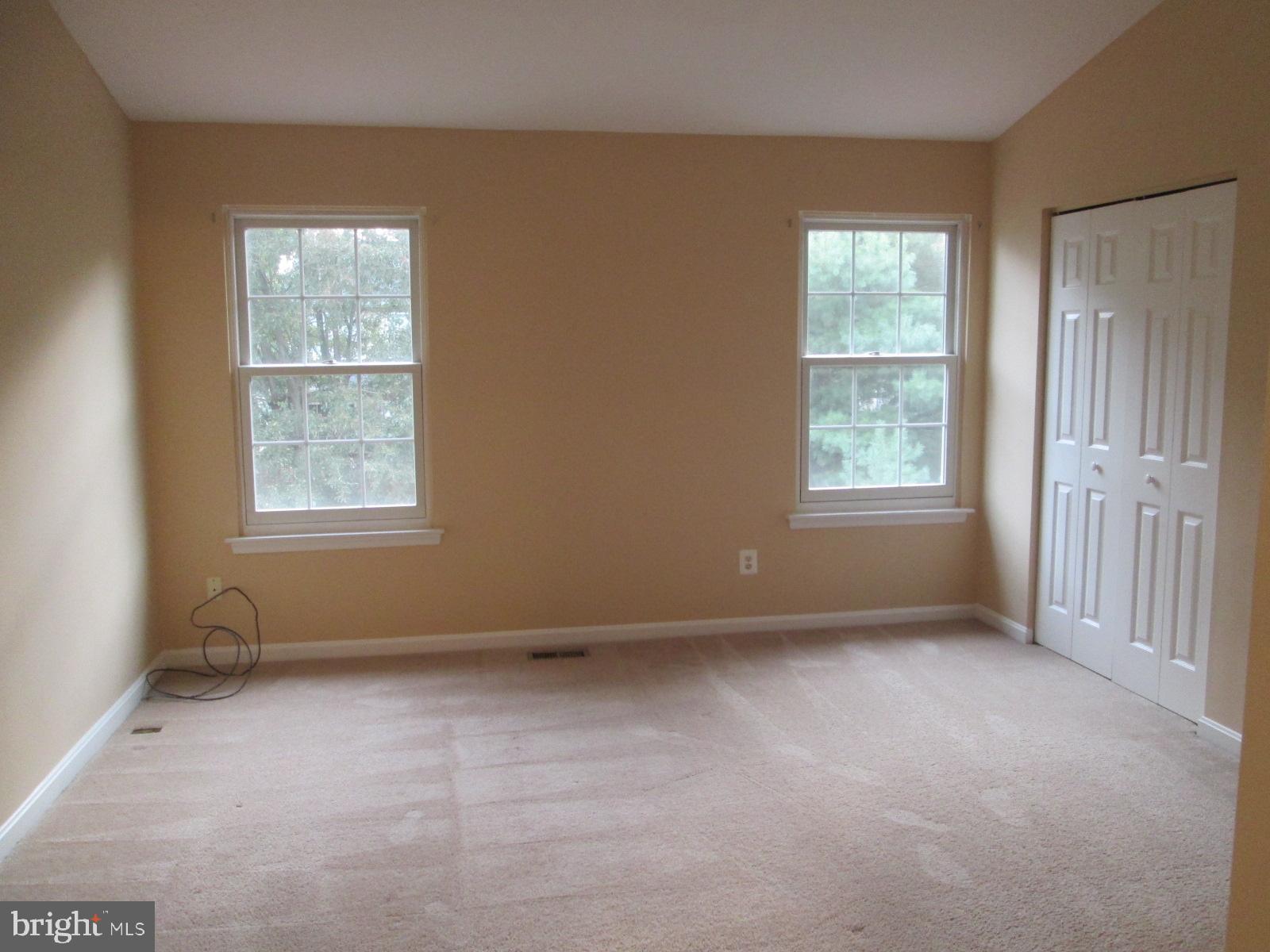 HICKORY OVERLOOK - Residential Lease