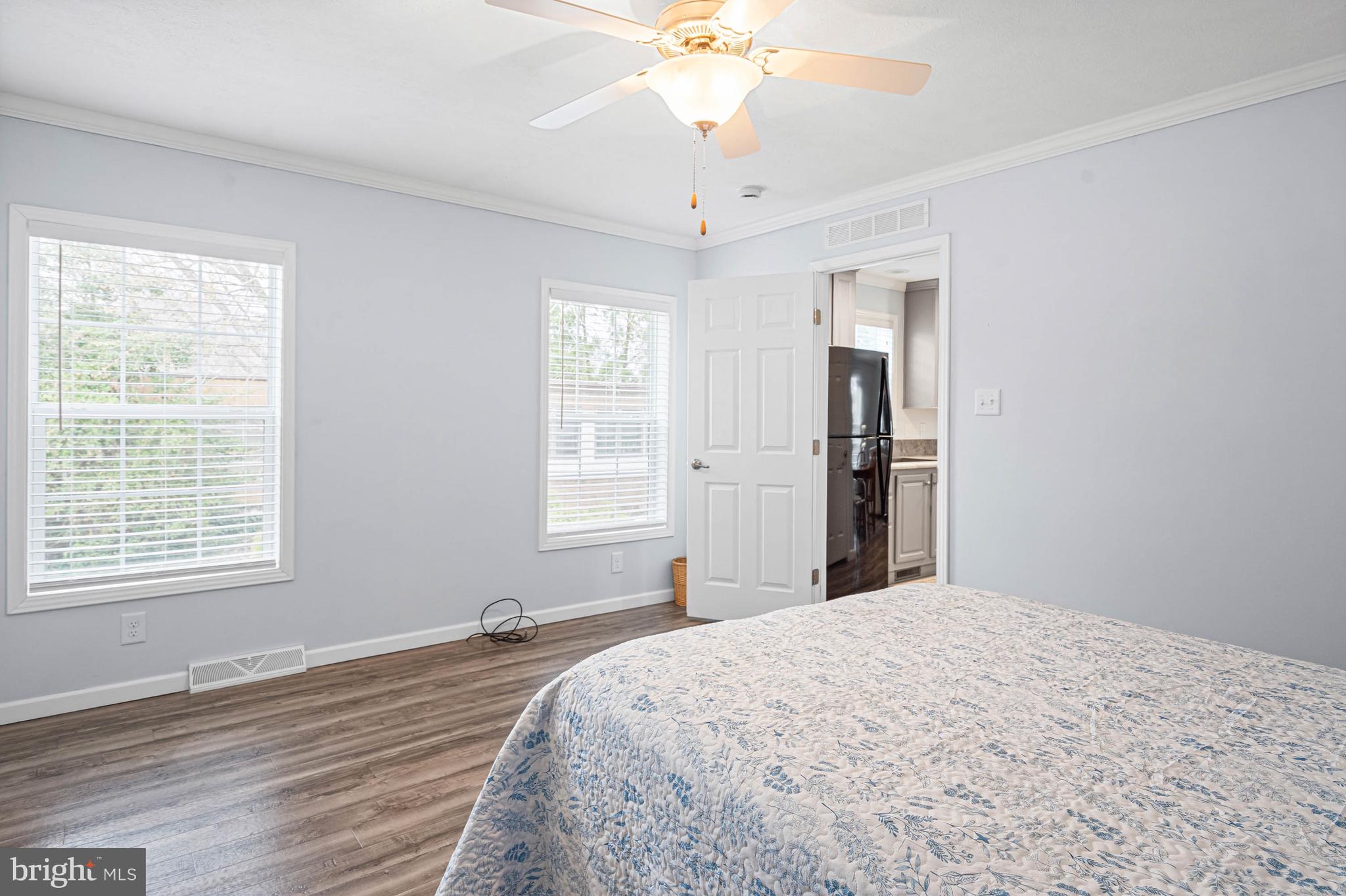 ANGOLA BEACH - Residential