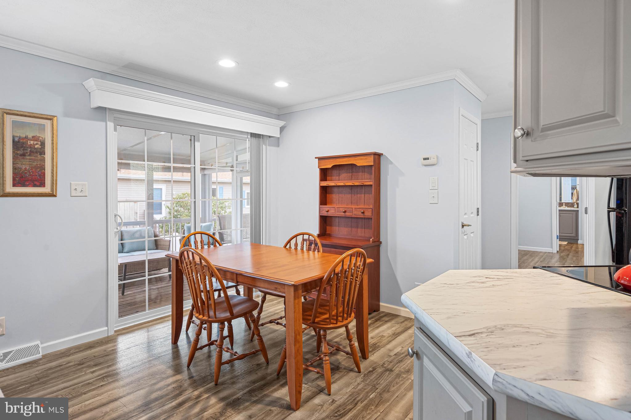 ANGOLA BEACH - Residential