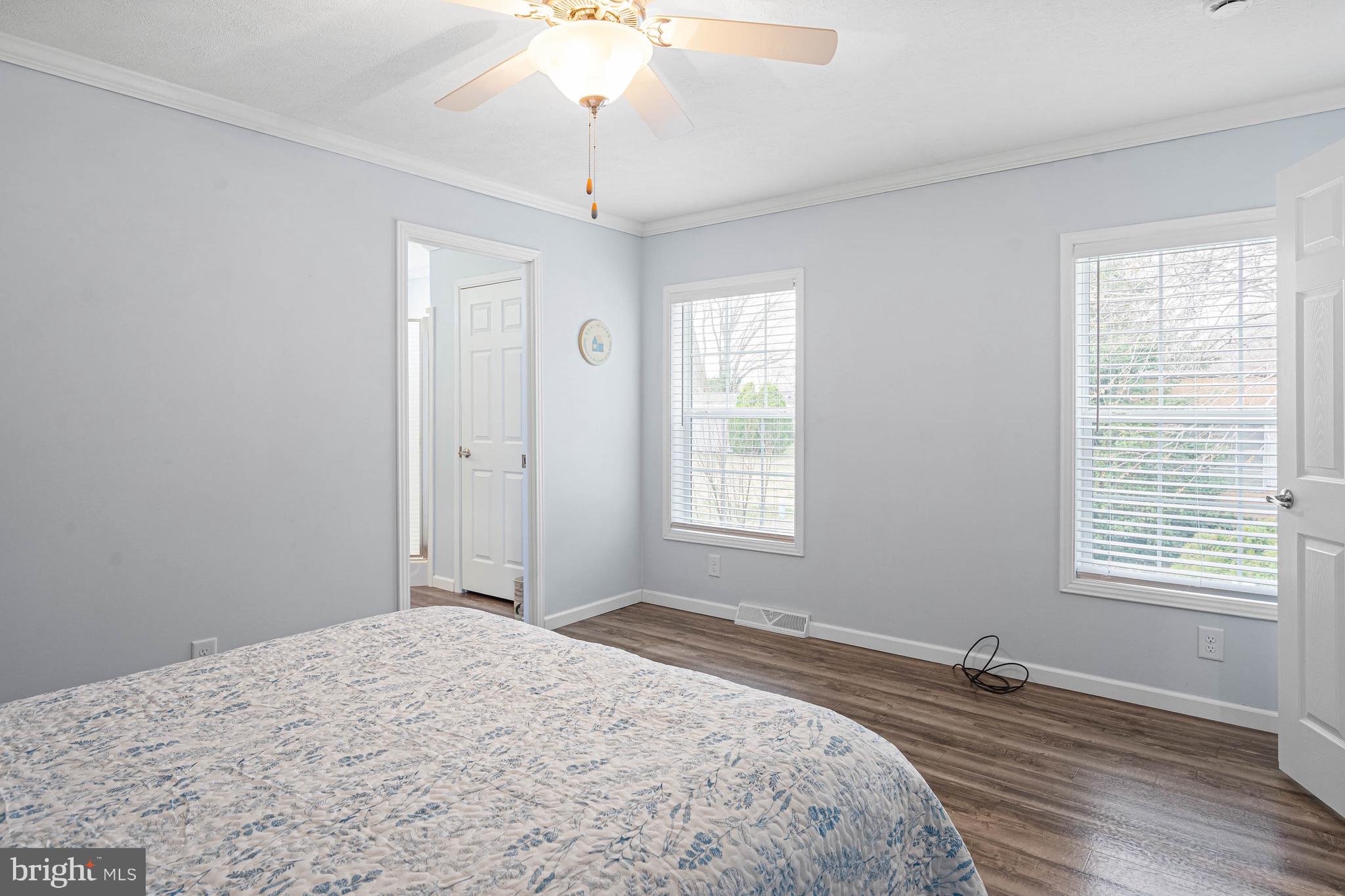 ANGOLA BEACH - Residential