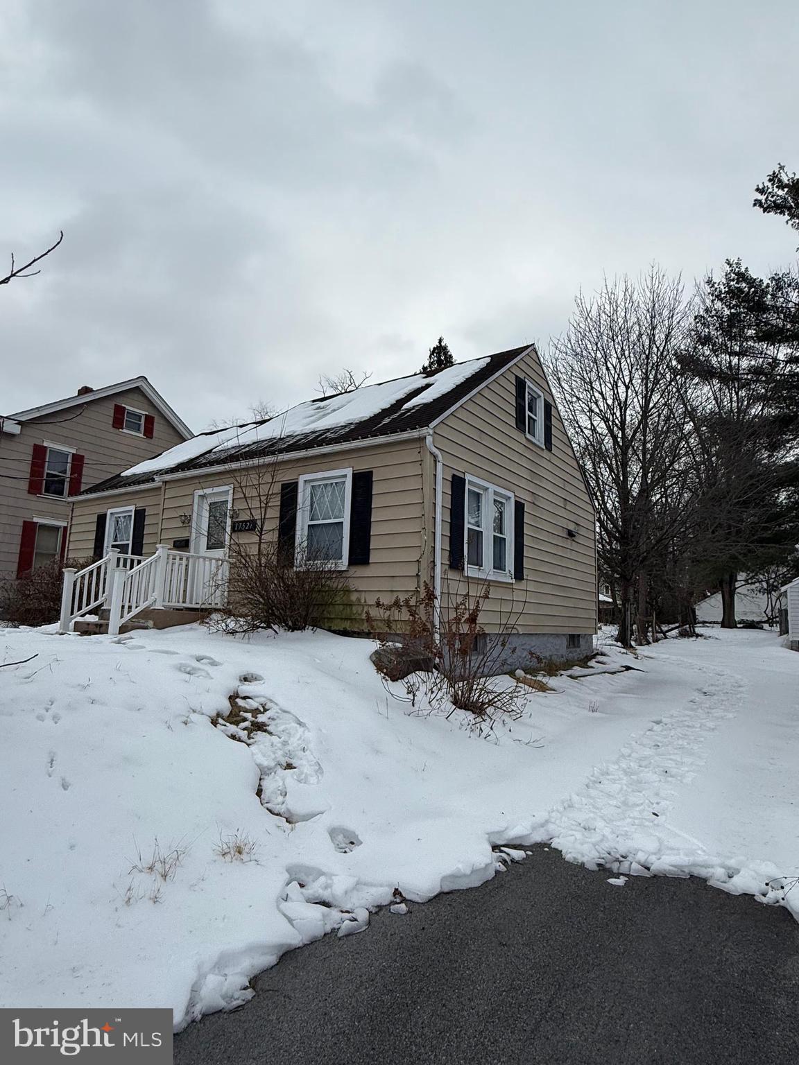 HALFWAY - Residential