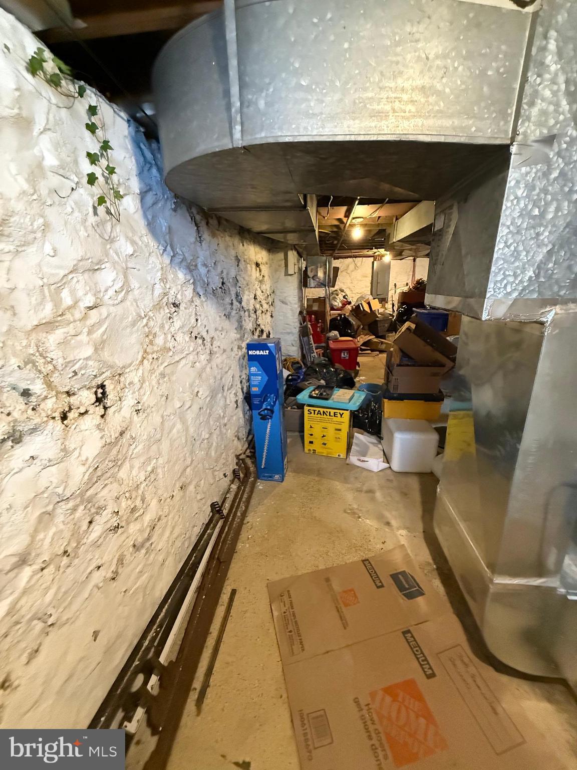 HALFWAY - Residential