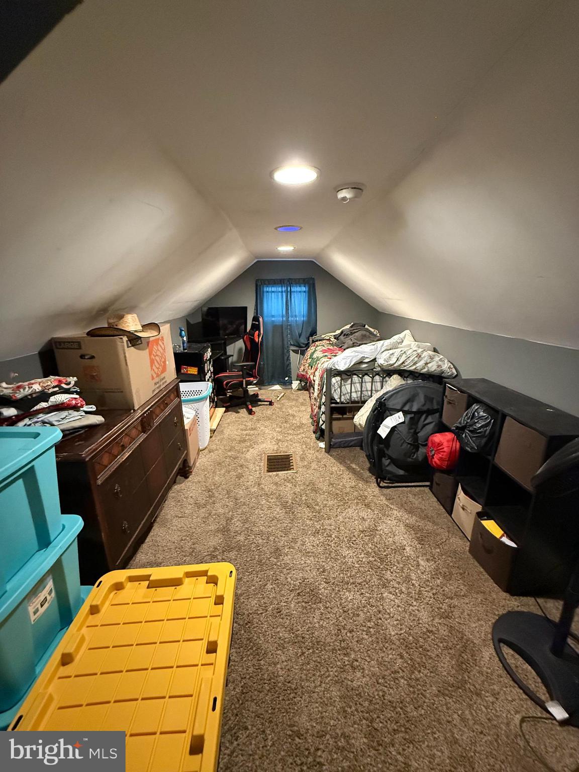 HALFWAY - Residential