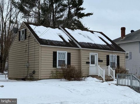 Homes For Sale - 17521 Lexington Avenue<br/> HAGERSTOWN, MD 21740