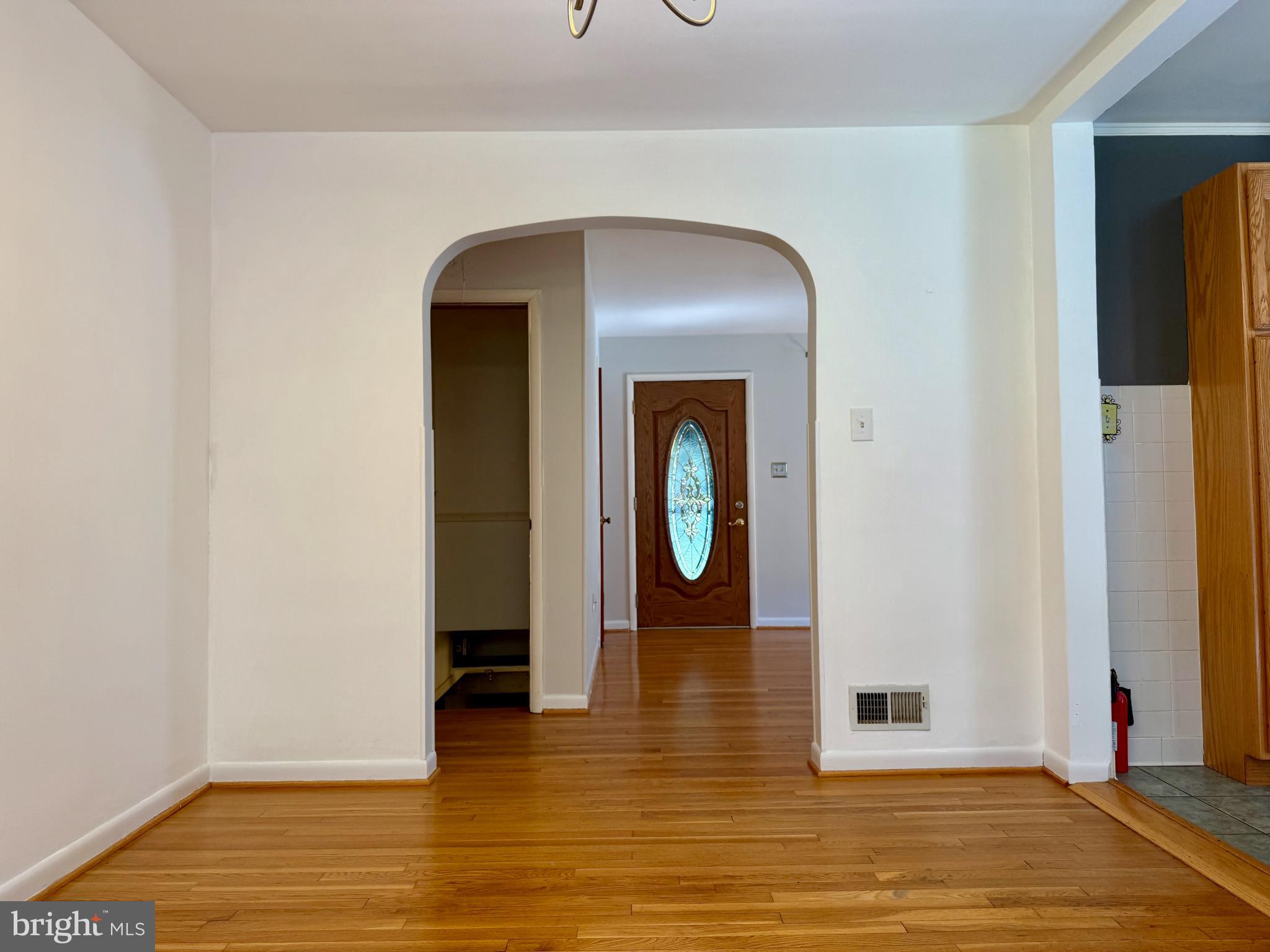 PERRY HALL - Residential