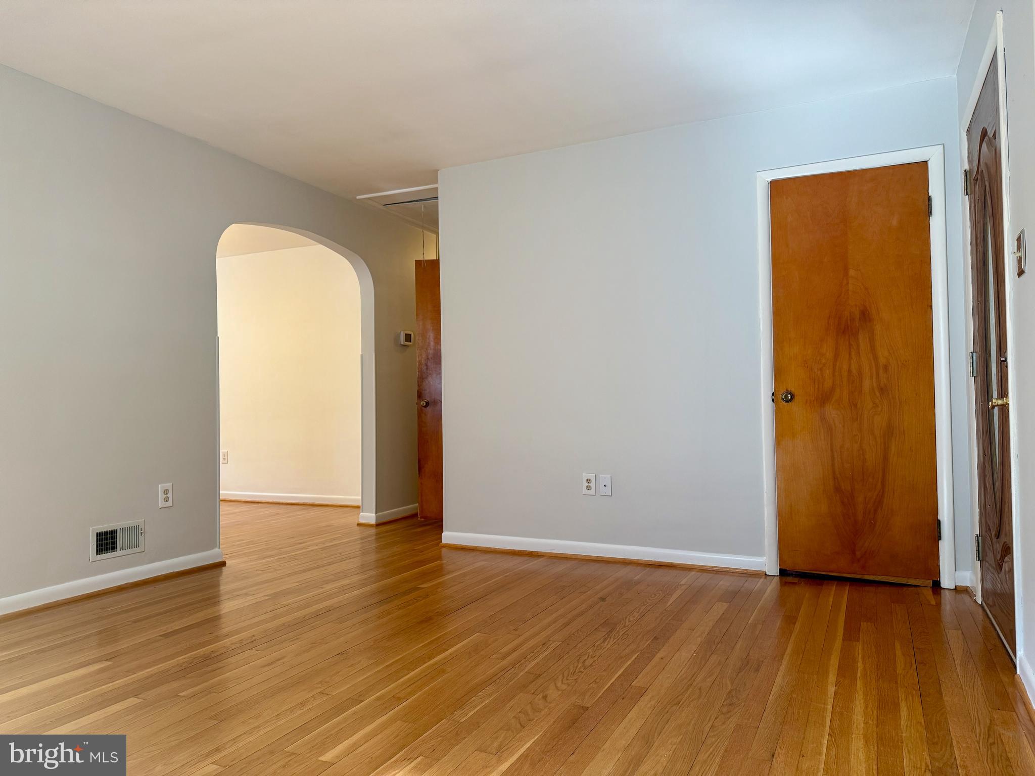 PERRY HALL - Residential