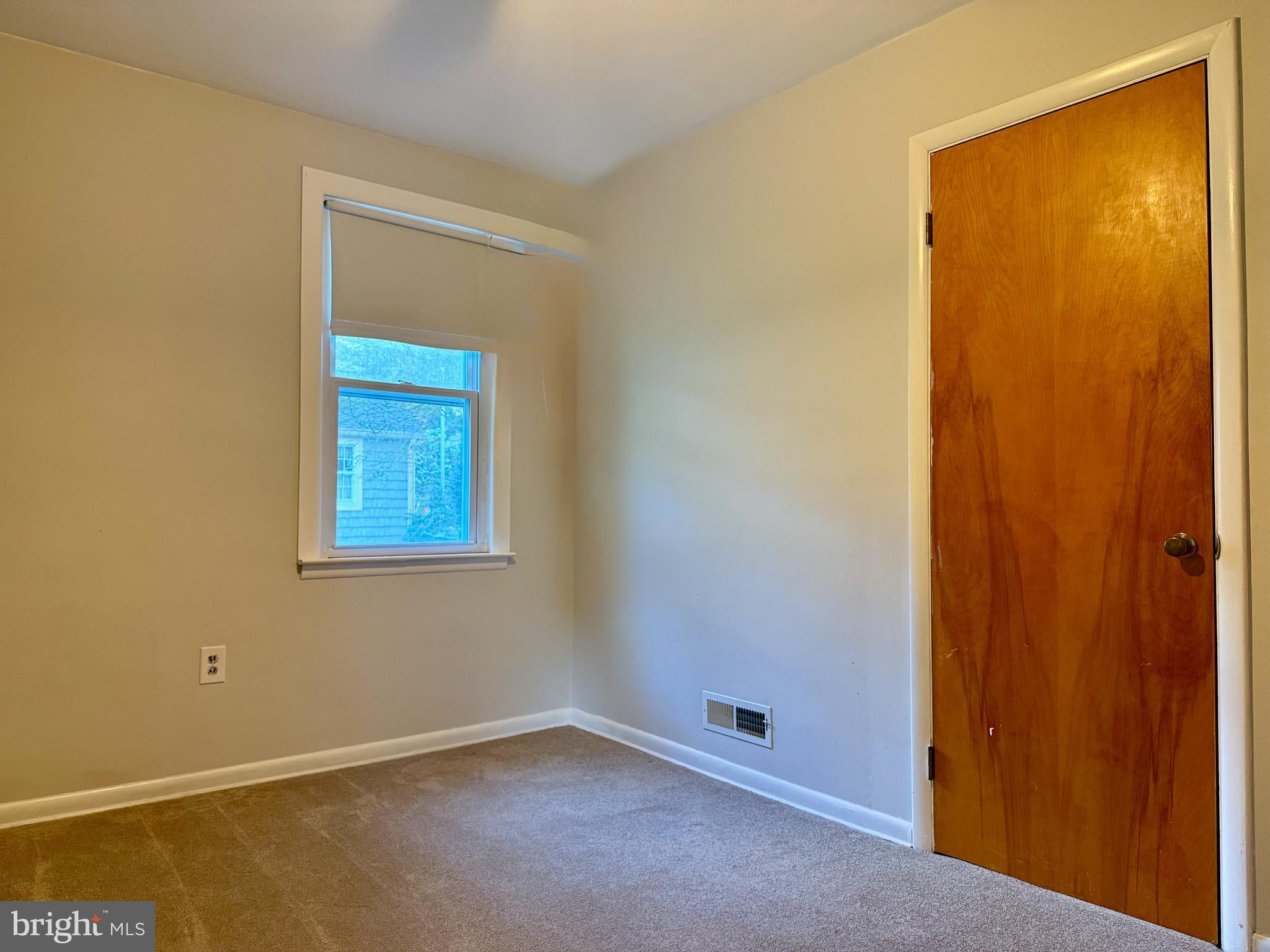 PERRY HALL - Residential