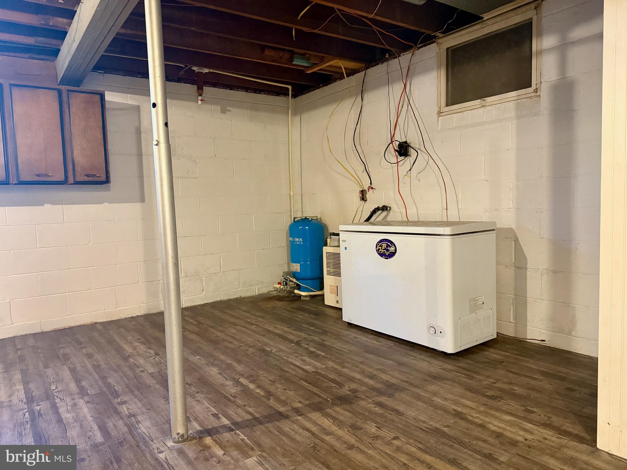 PERRY HALL - Residential