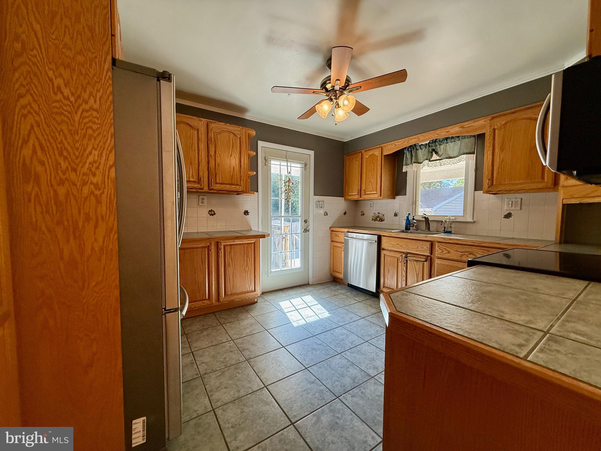 PERRY HALL - Residential