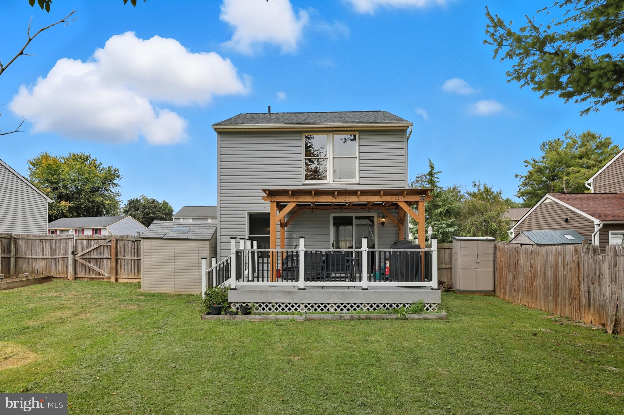 WILLOWCREST - Residential