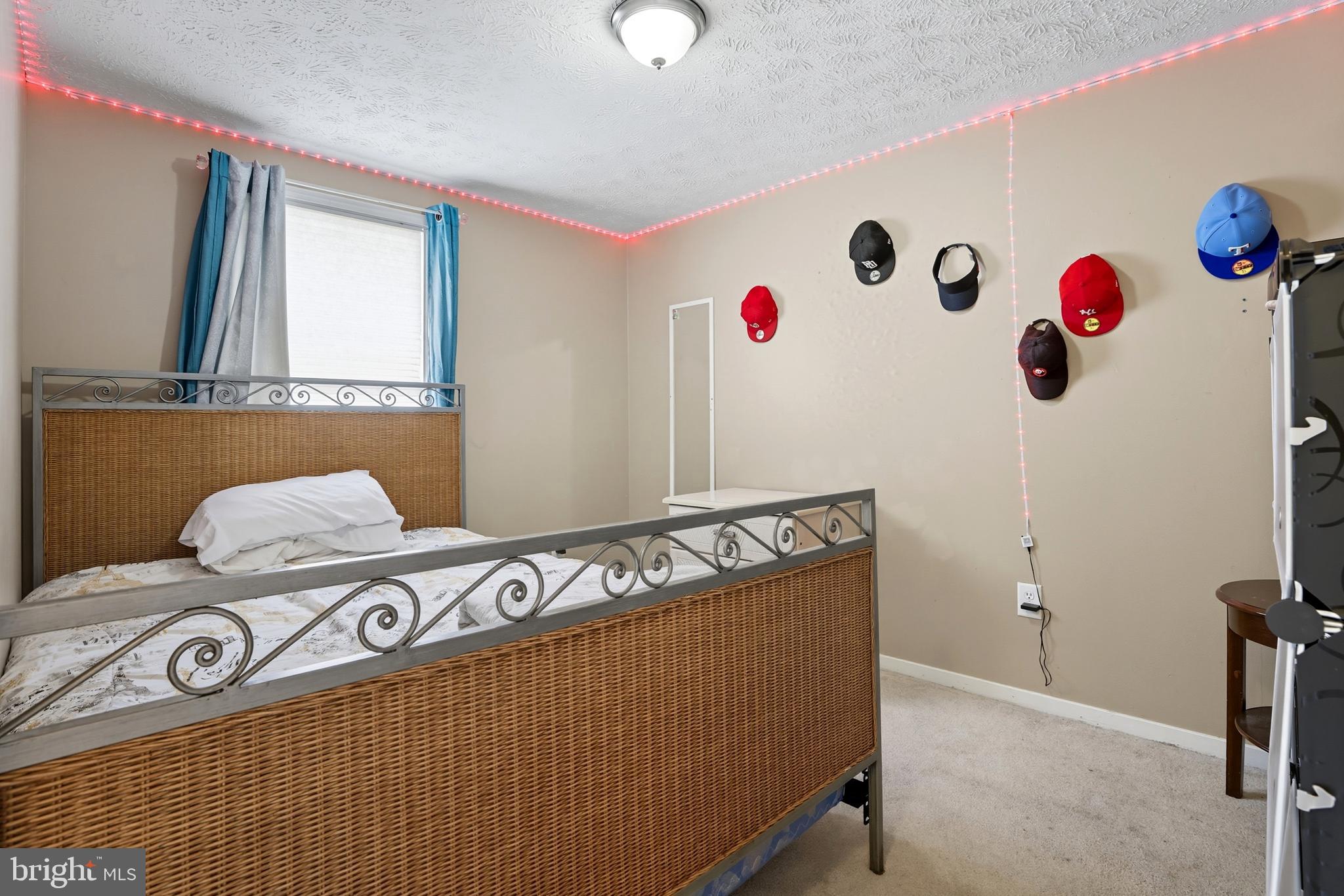 WILLOWCREST - Residential