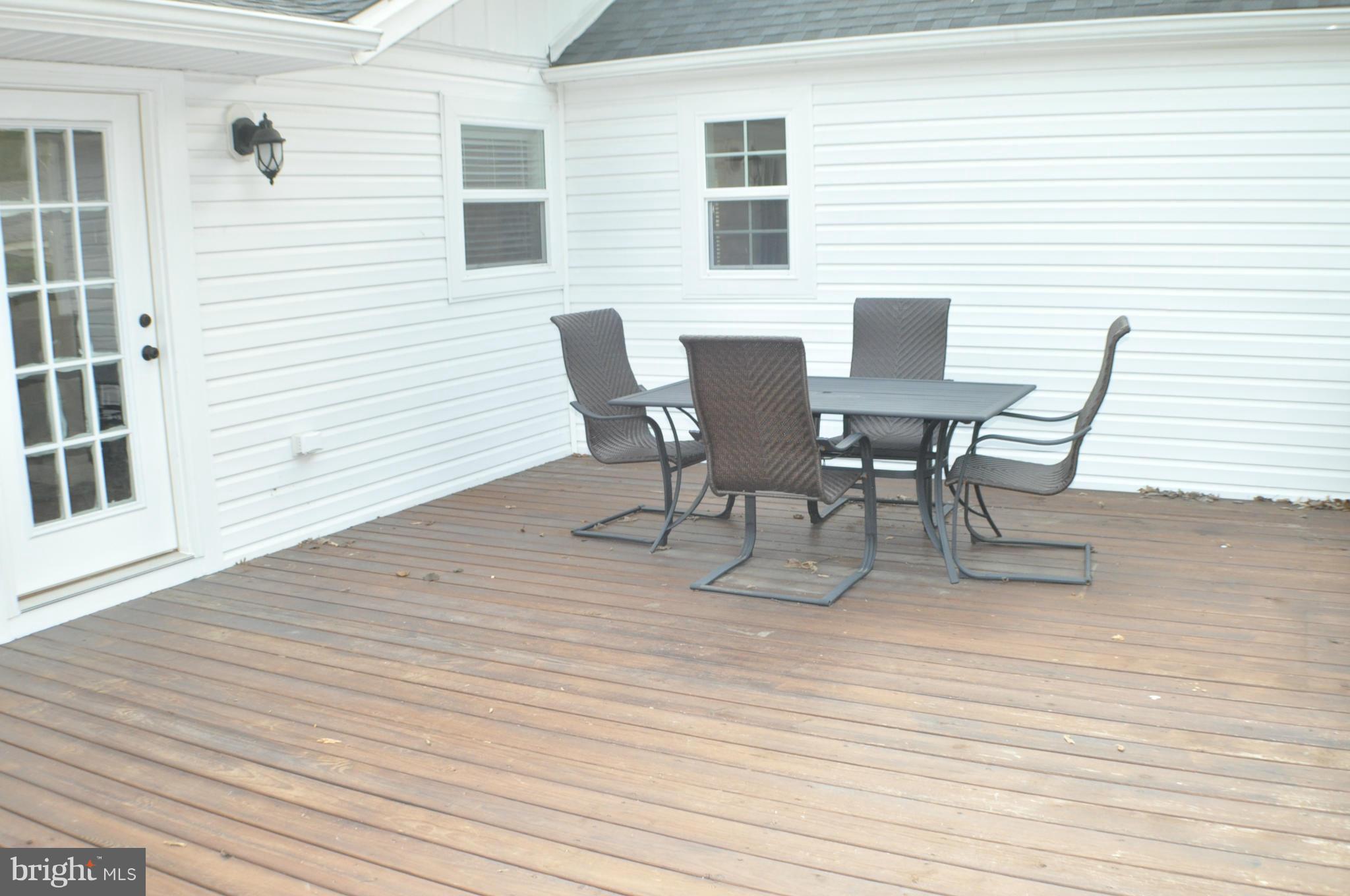 NEWTOWN VILLAGE SUB - Residential