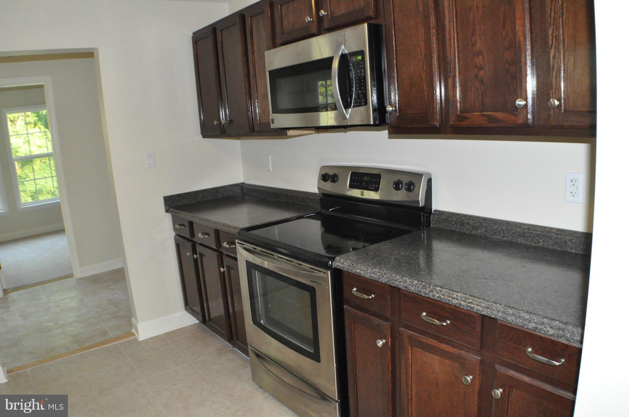 NEWTOWN VILLAGE SUB - Residential