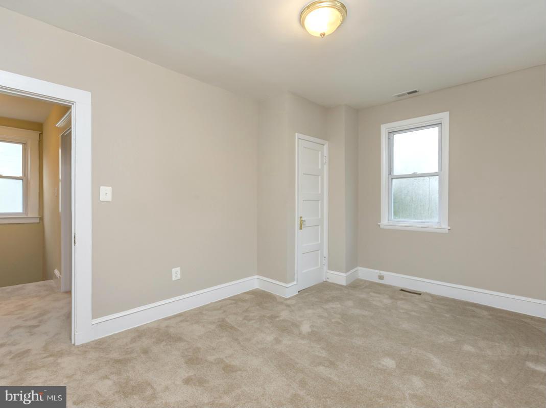 HOWARD PARK - Residential