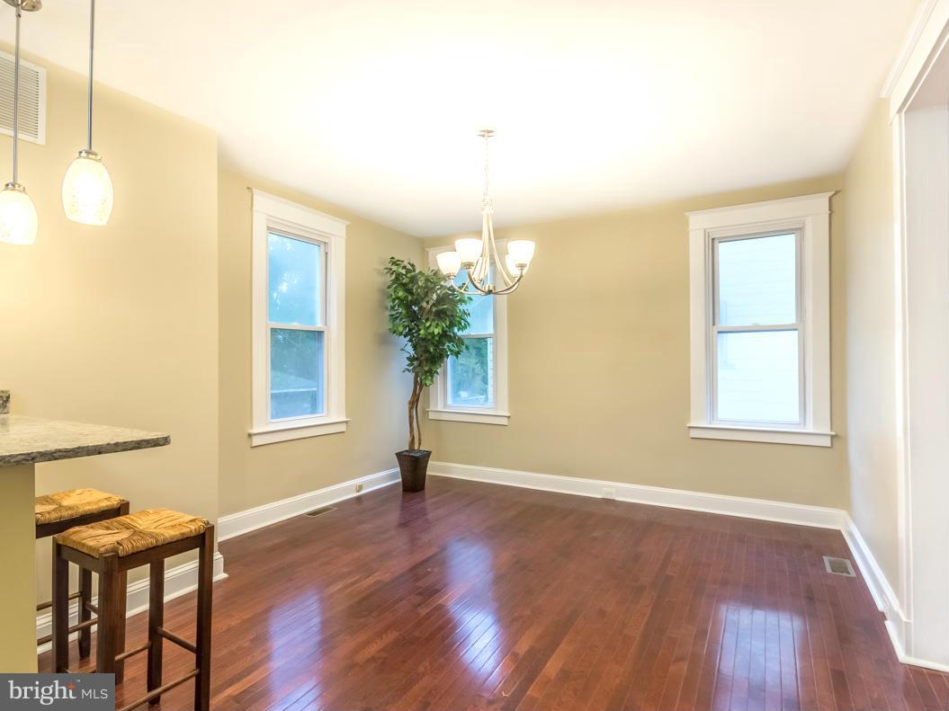 HOWARD PARK - Residential