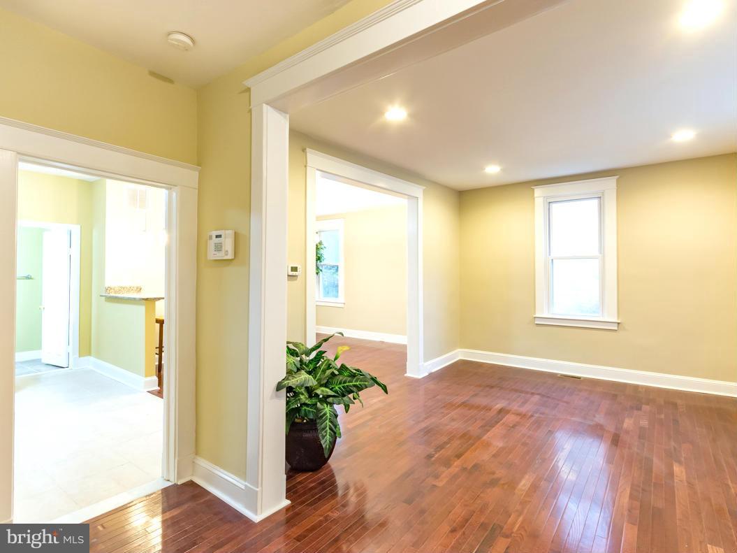 HOWARD PARK - Residential