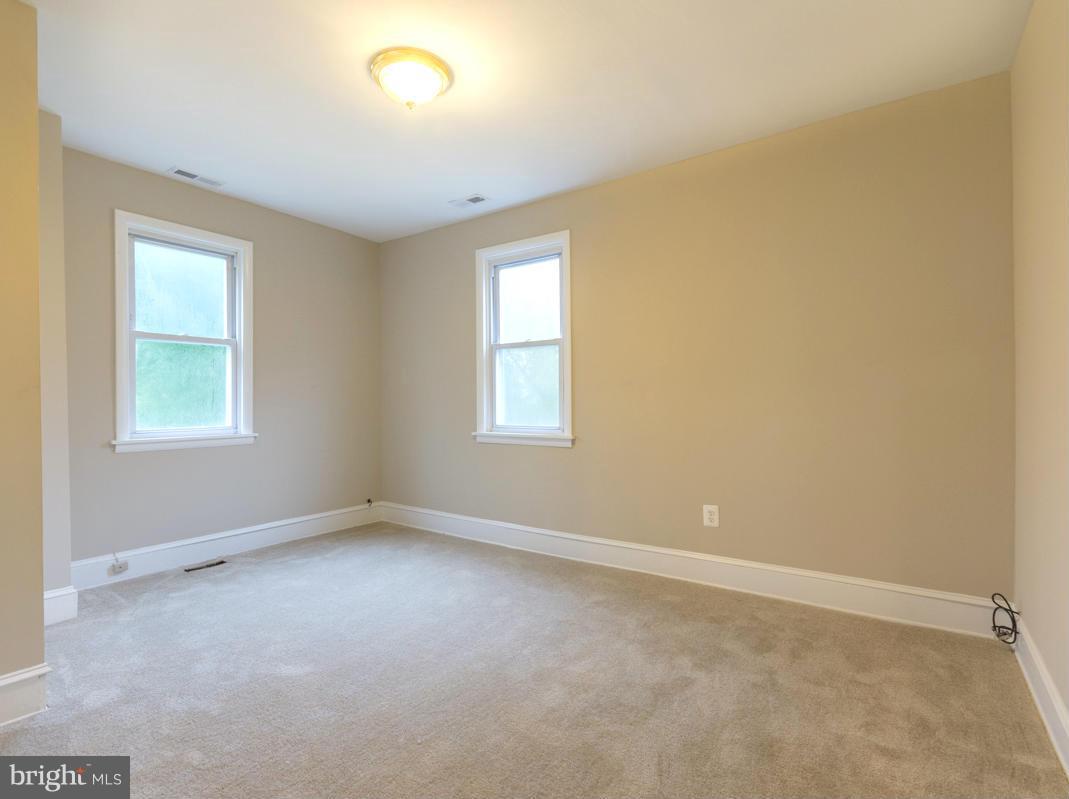 HOWARD PARK - Residential