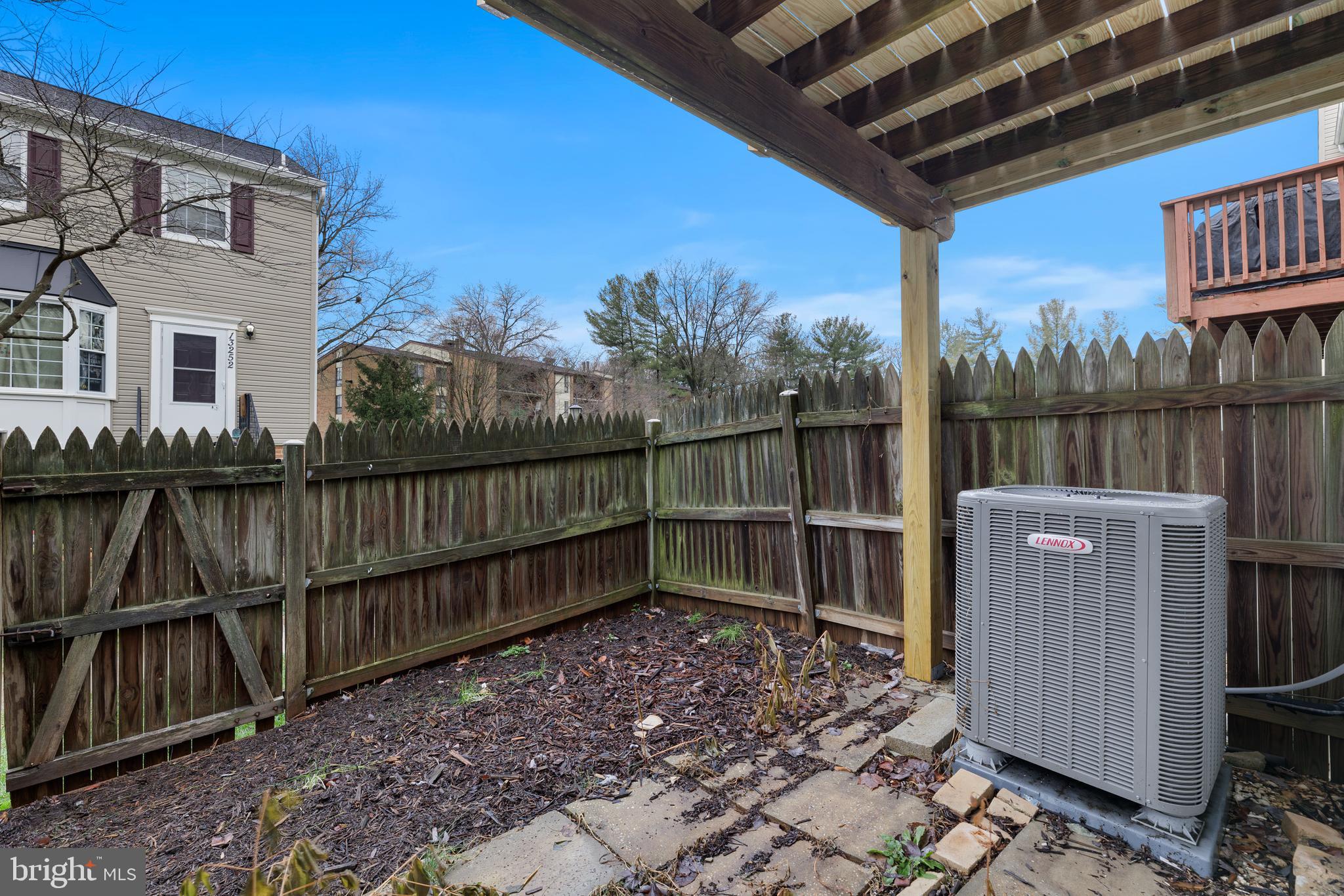 HERITAGE GATE - Residential
